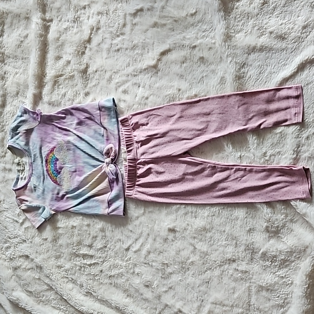 Toddlers 2 piece outfit